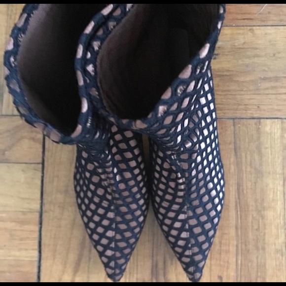 ♥️♥️Brand New Only 6.5 left Zara mesh booties!! - Picture 4 of 6
